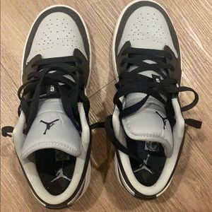 Air Jordan 1 Low Shadow